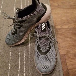 Adidas Alpha bounce